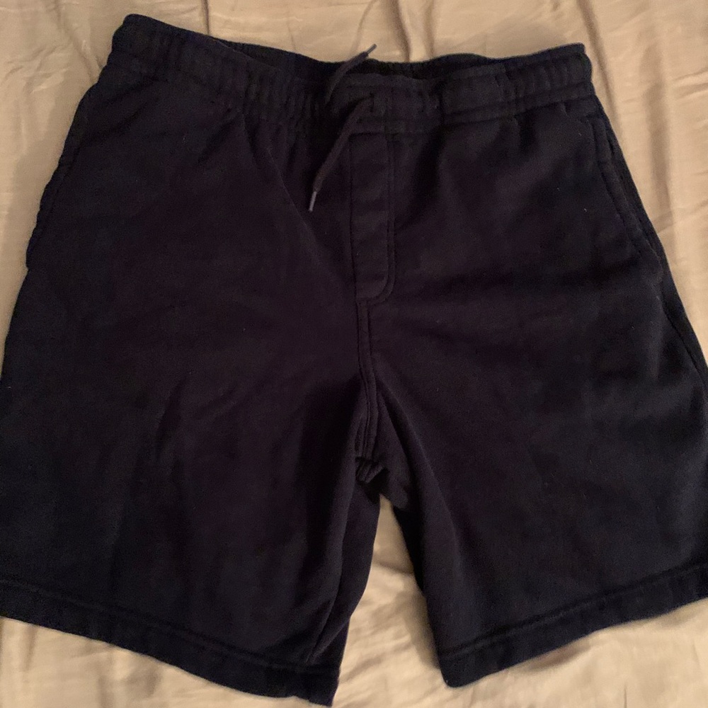 dark blue shorts